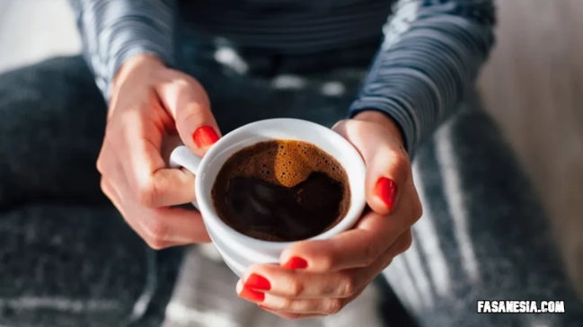 Minum Kopi Langsung Mules? Ini Alasan Kenapa Perutmu ‘Panik’ Tiap Seruput Kafein